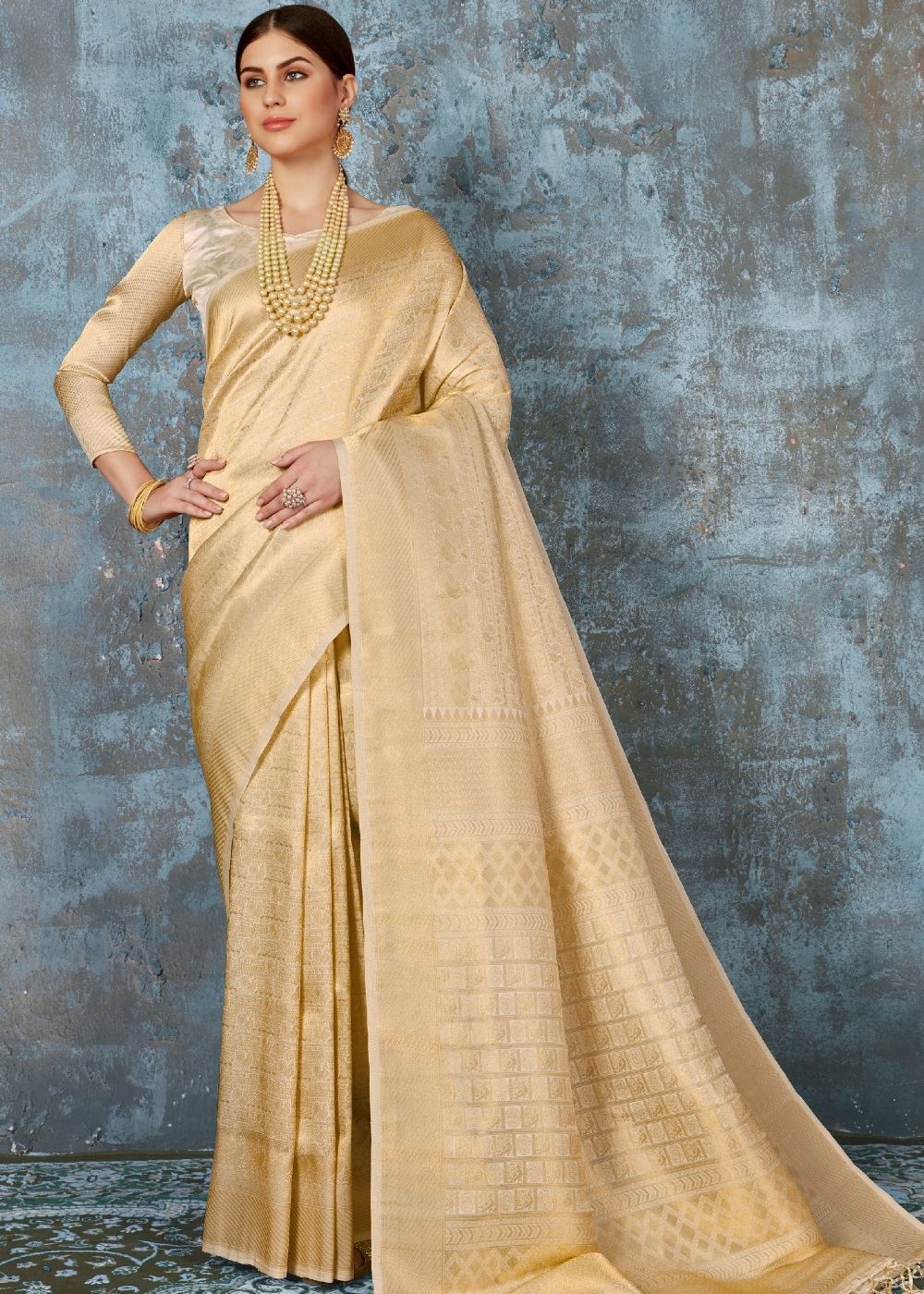 Golden Handloom Weave Kanjivaram Silk Saree : Special Wedding Edition