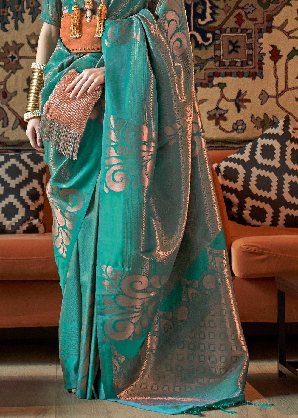 Turtle Green Copper Zari Handloom Weaving Silk Saree