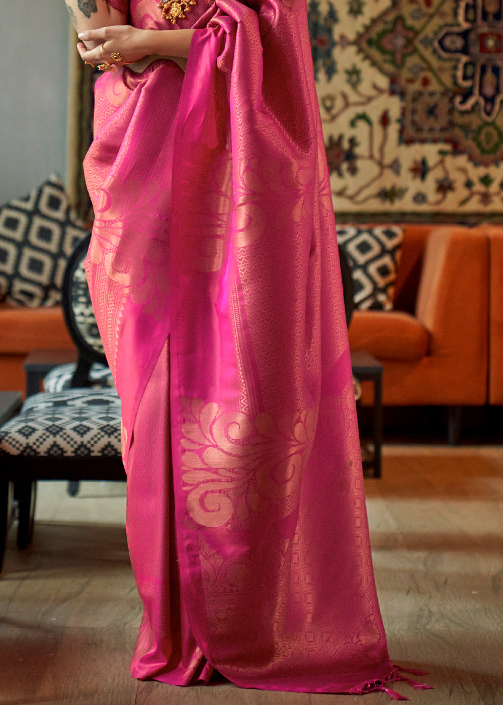 Hot Pink Copper Zari Handloom Weaving Silk Saree