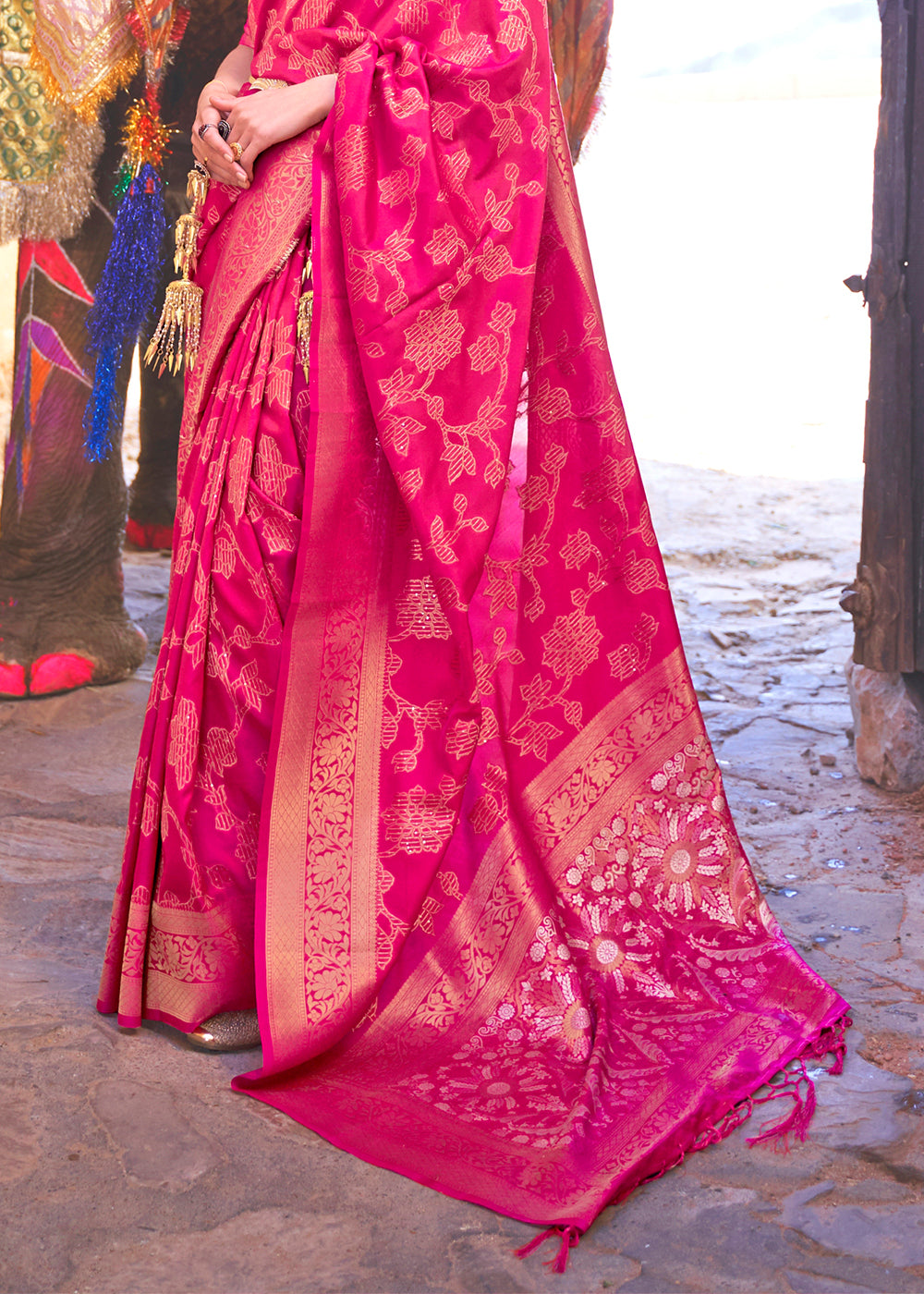 Peony Pink Handloom Weave Soft Banarasi Silk Saree