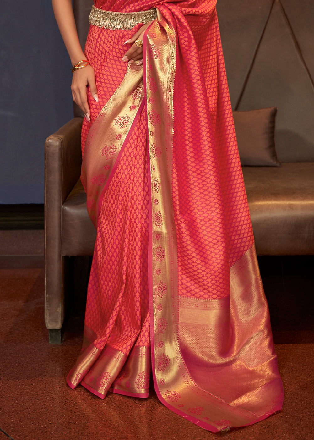 Shades Of Red Handloom Woven Banarasi Silk Saree
