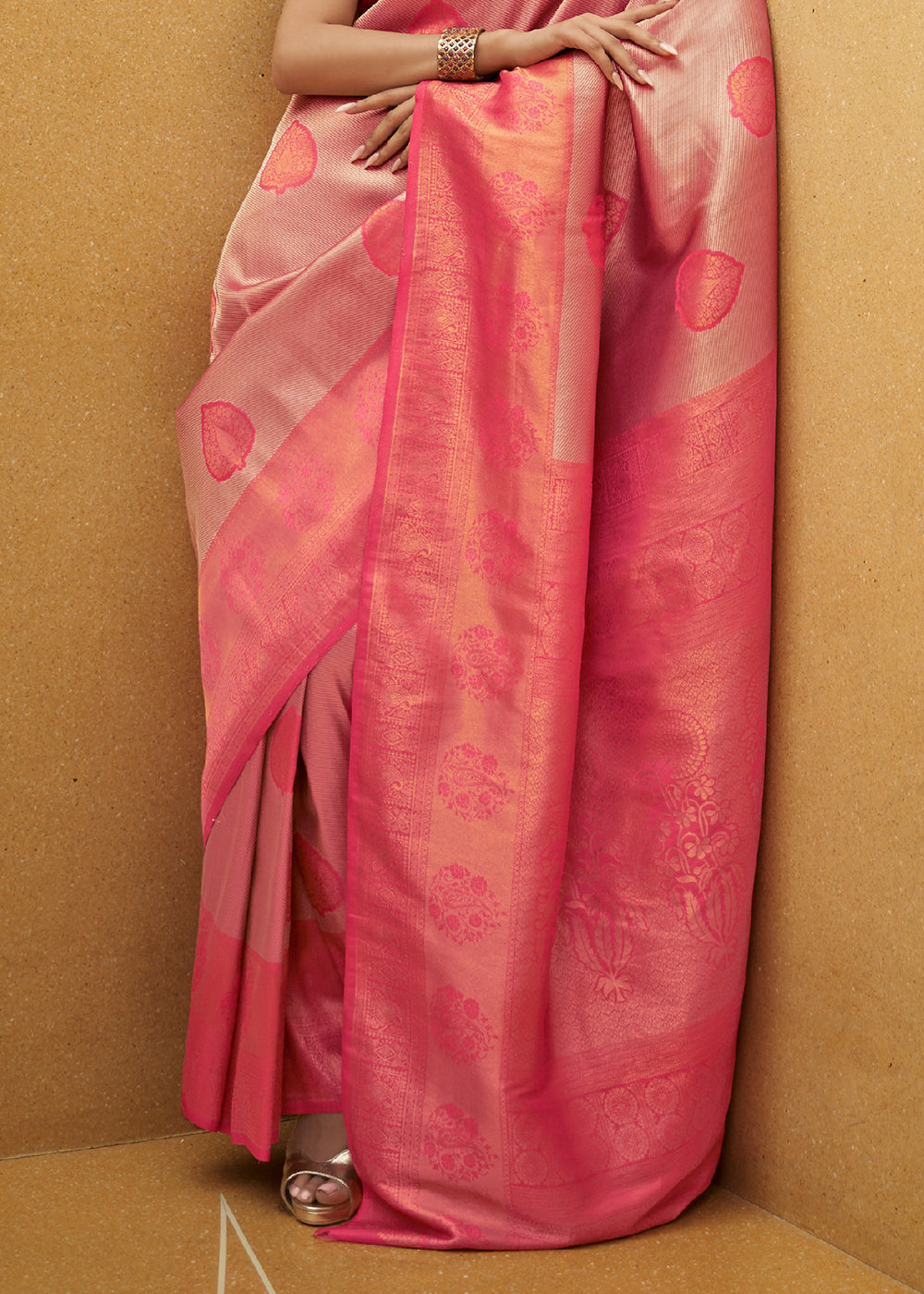 Shades Of Pink Two Tone Woven Silk Saree