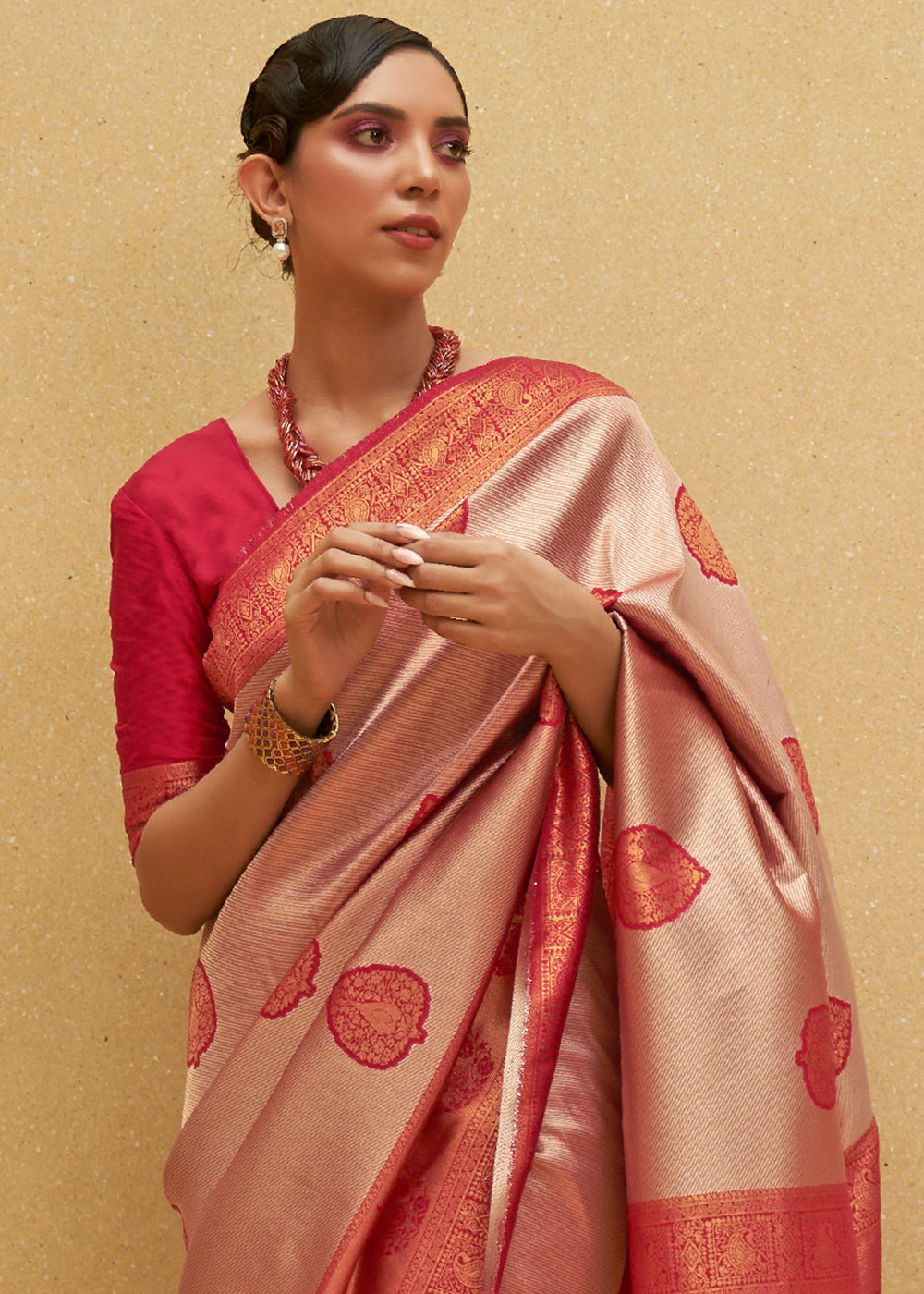 Shades Of Red Two Tone Woven Silk Saree