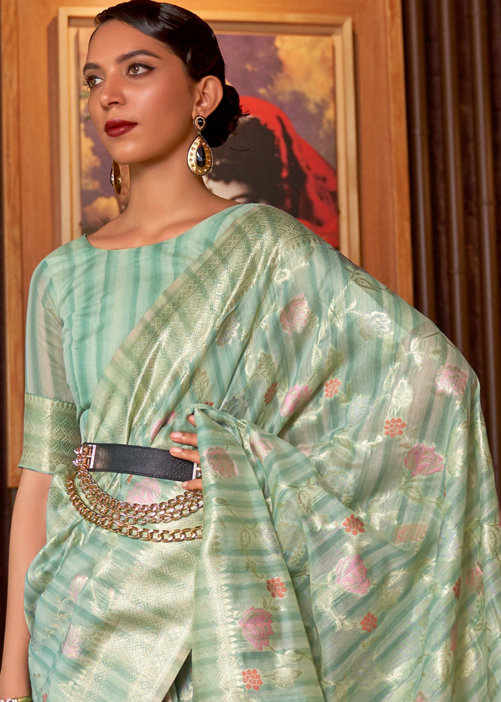 Shades Of Blue Handloom Weaving Linen Silk Saree