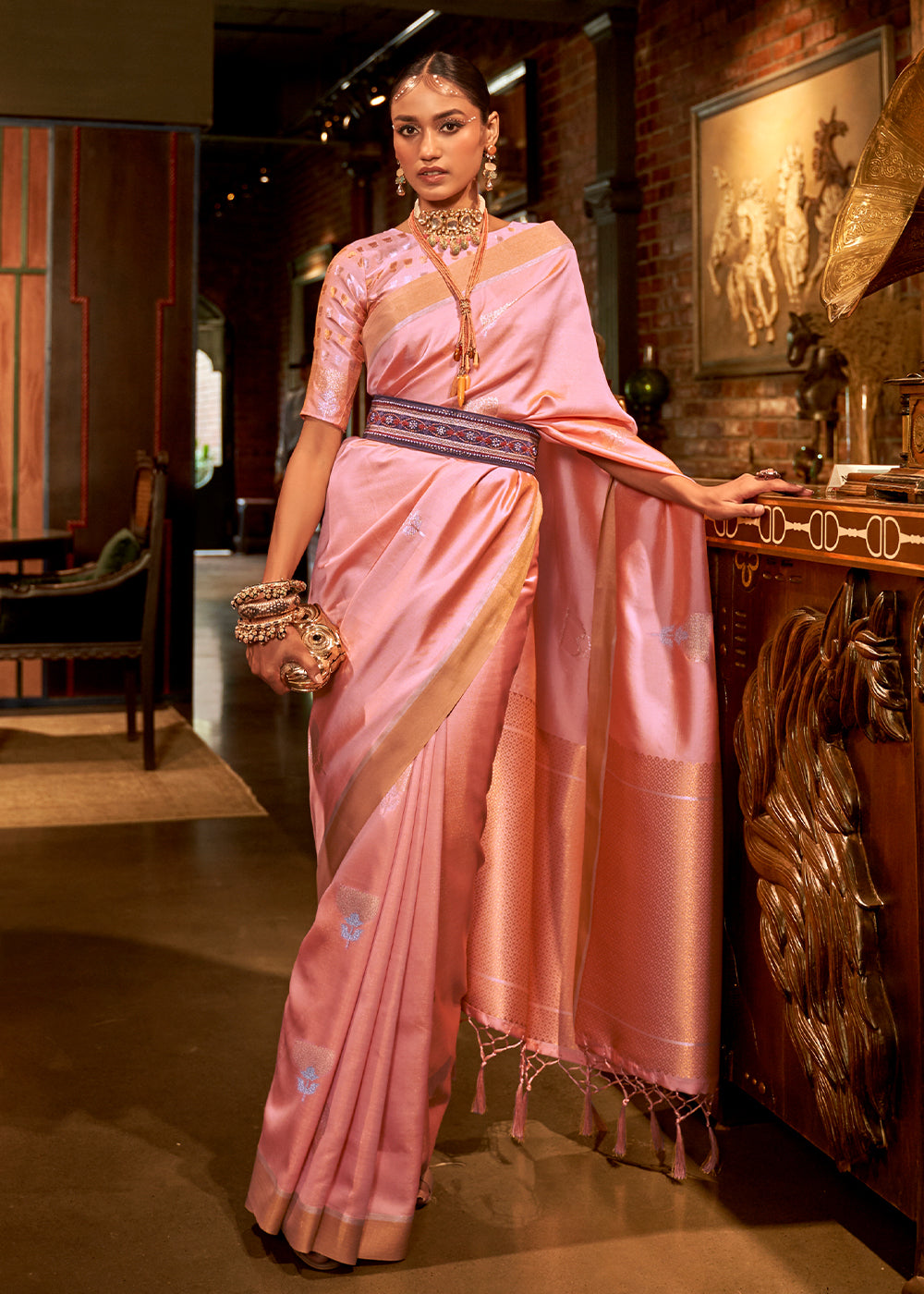 Mauvelous Pink Copper Zari Woven Designer Silk Saree