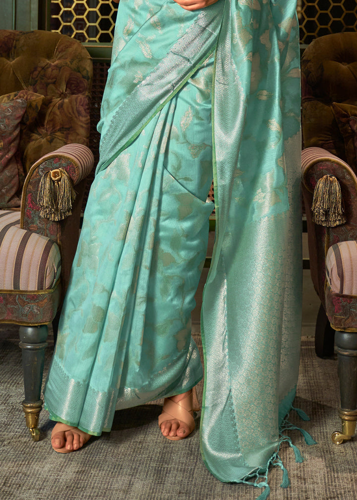 Shades Of Green Handloom Woven Designer Silk Saree