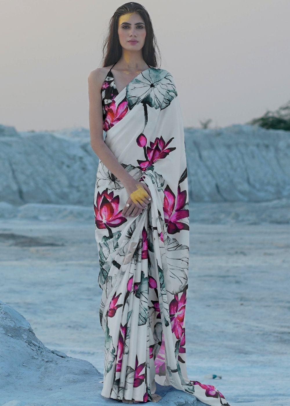 Daisy White Digital Printed Crepe Silk Saree : Top Pick – Ethnos