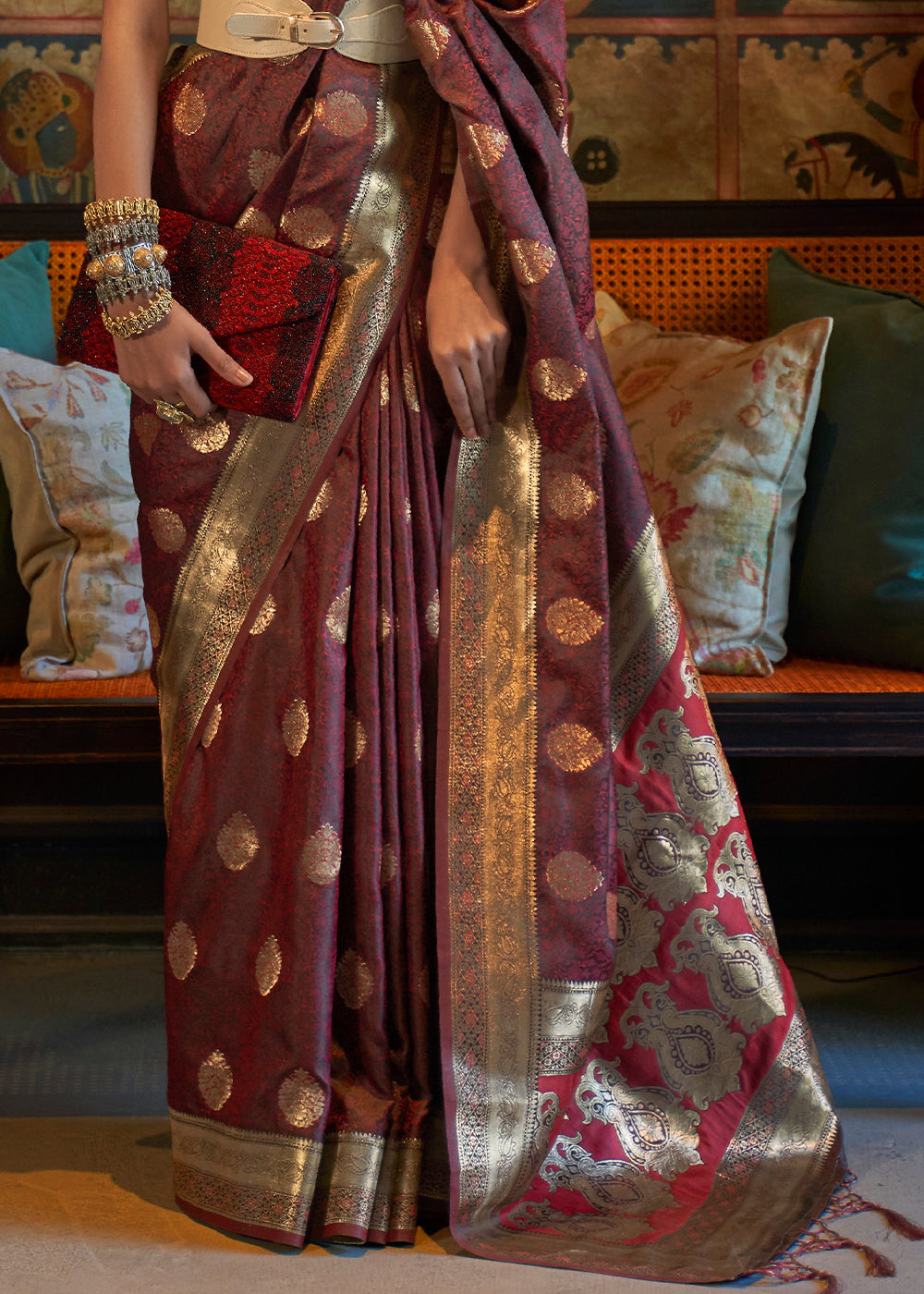 Pecan Brown Tanchoi Handloom Woven Satin Silk Saree