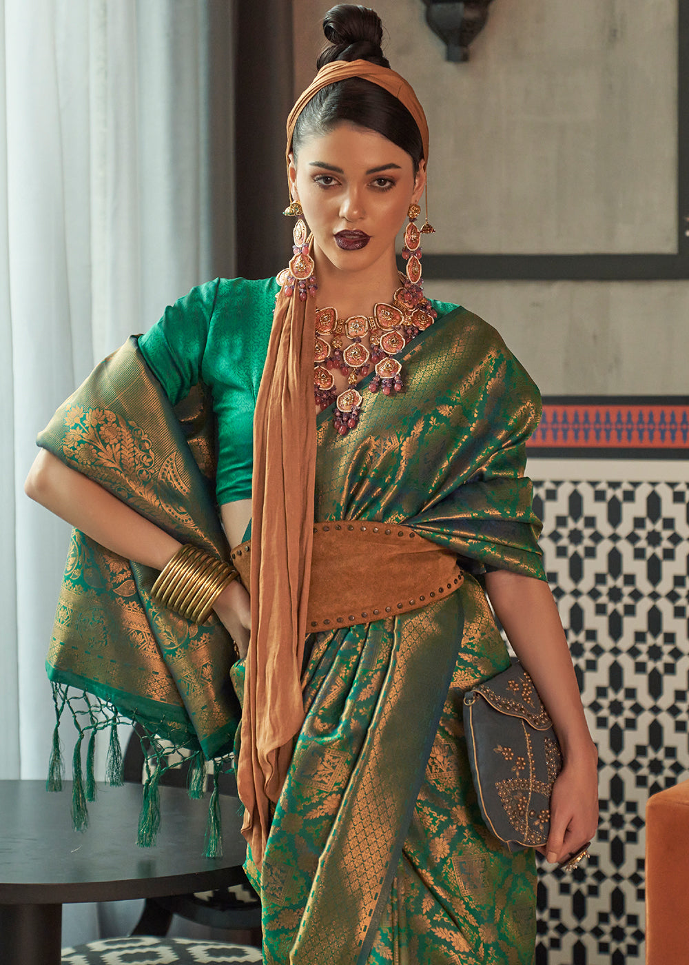 Viridian Green Two Tone Handloom Weaving Banarasi Silk Saree