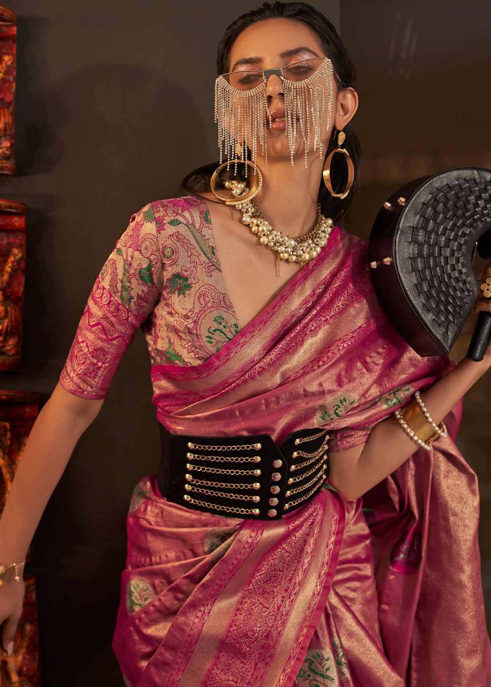 Shades Of Pink Zari Handloom Woven Designer Silk Saree