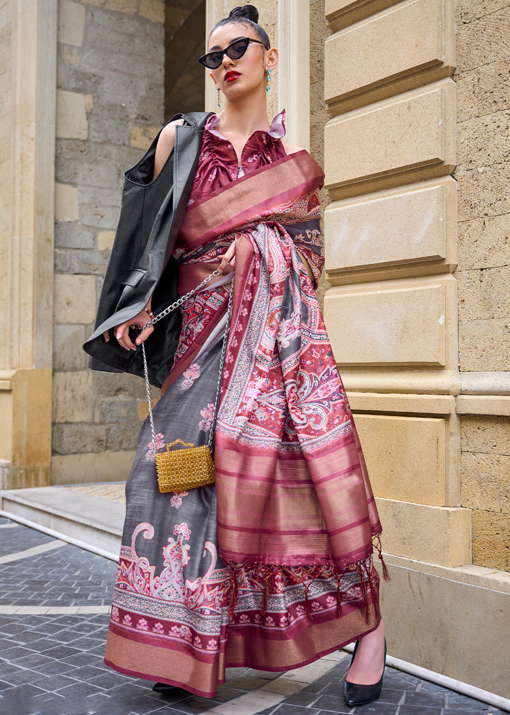 Grey & Pink Digital Floral Printed Silk Saree