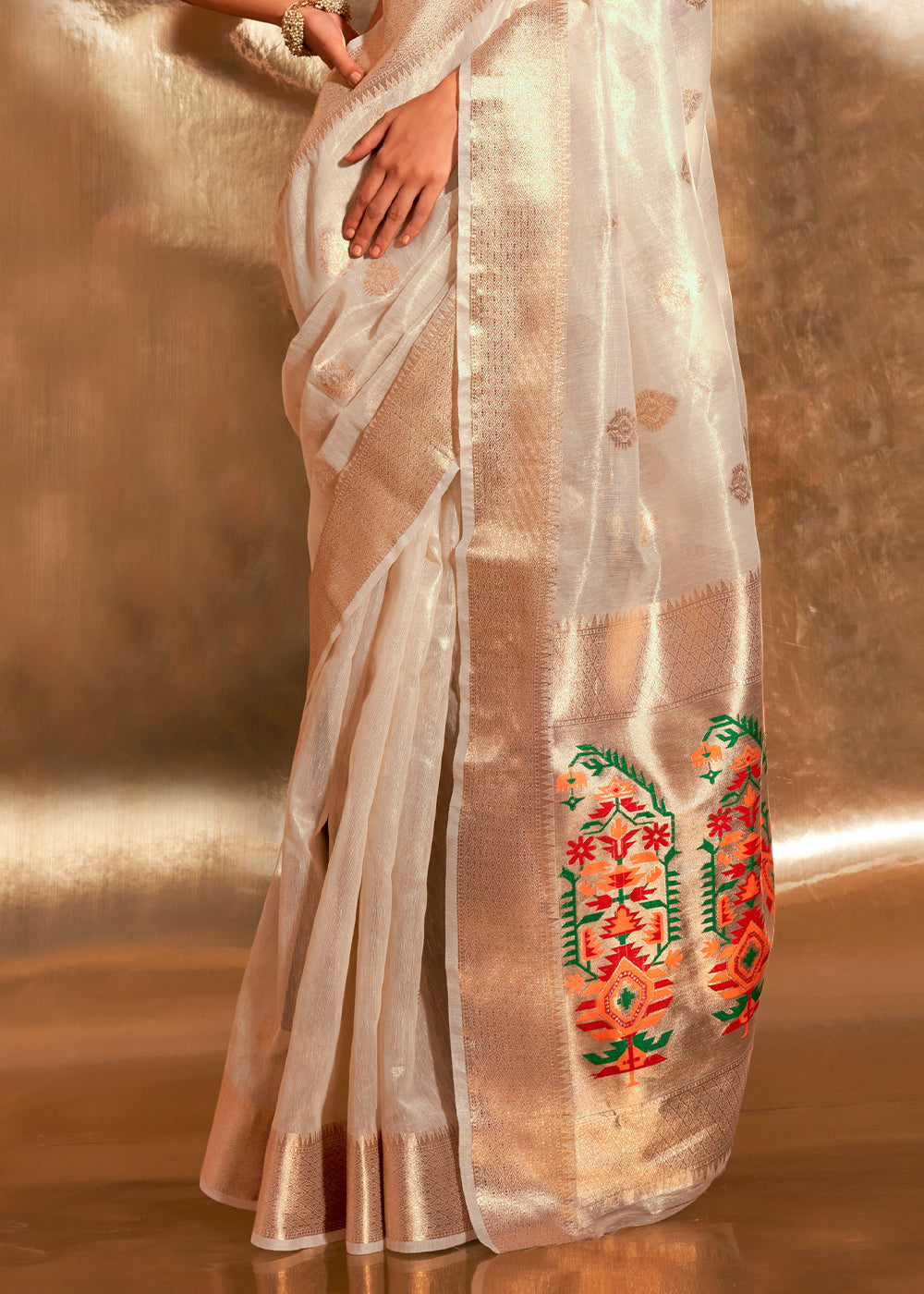 Pearl White Zari Woven Tissue Silk Saree Having Paithani Pallu