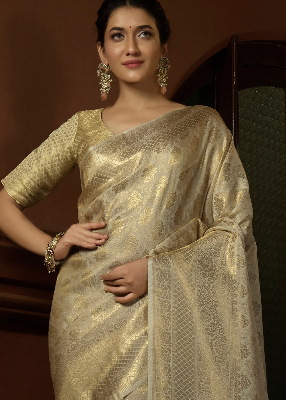 Ivory White & Golden Blend Woven Kanjivaram Silk Saree(Pre-Order)