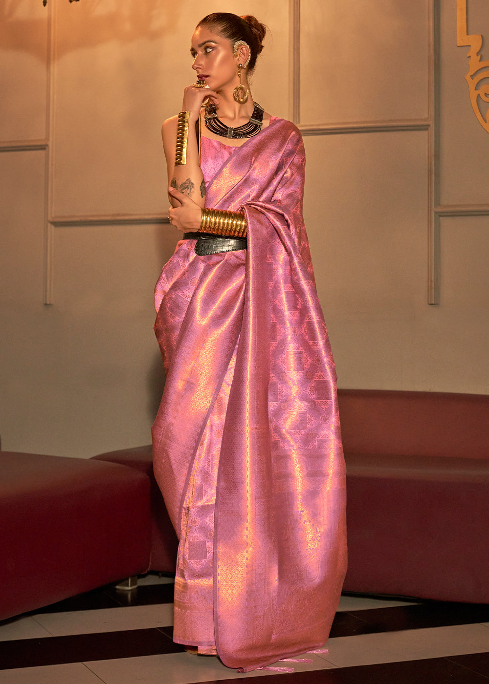 Taffy Pink Two Tone Handloom Weaving Kanjivaram Silk Saree