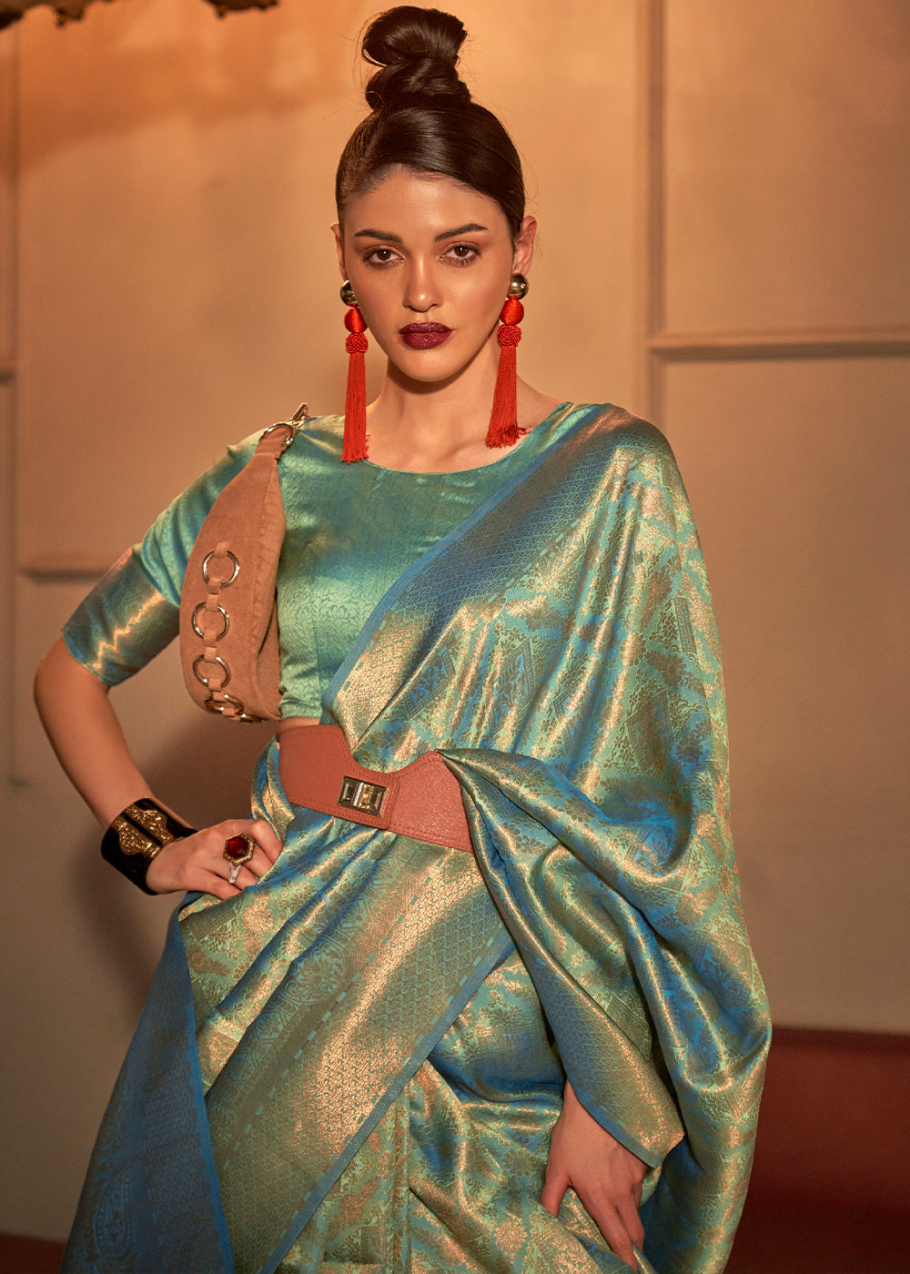 Ocean Green Two Tone Handloom Weaving Kanjivaram Silk Saree : Top Pick