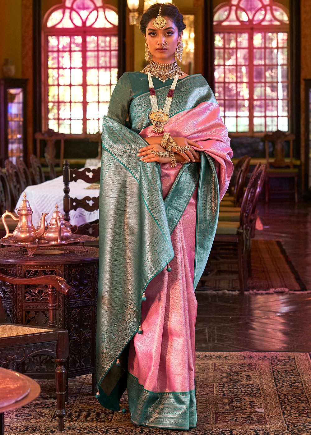 Taffy Pink Woven Kanjivaram Silk Saree