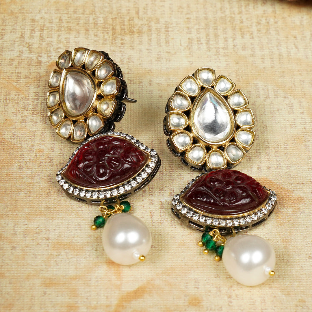 Navratan Color Kundan Necklace Set having Pearls & Stone work
